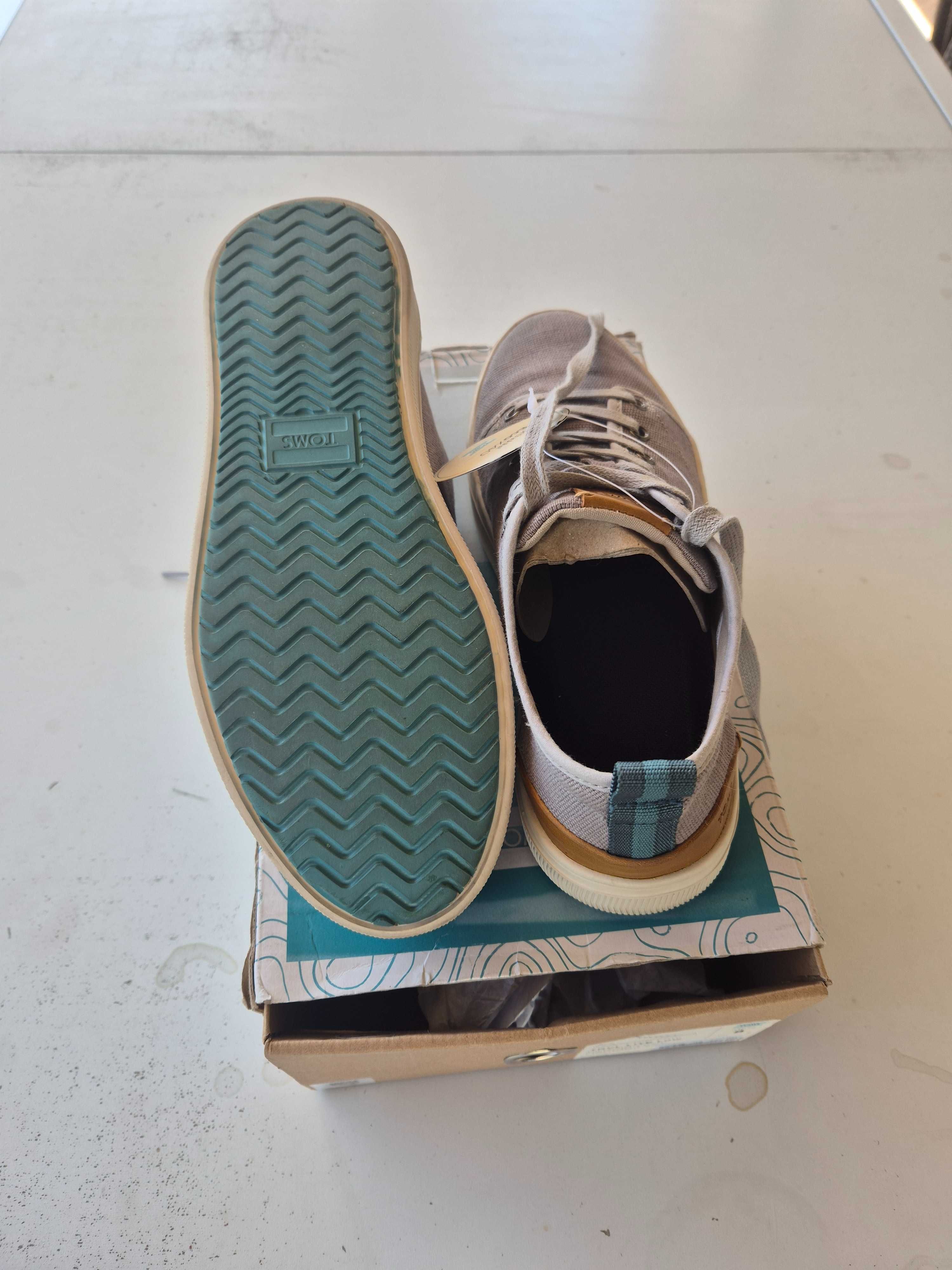 Продавам мъжки гуменки TOMS TRVL LITE, номер 41