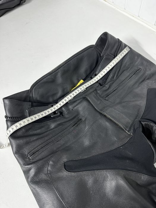 Pantaloni moto piele Streetfighter 50 cu protectii hard