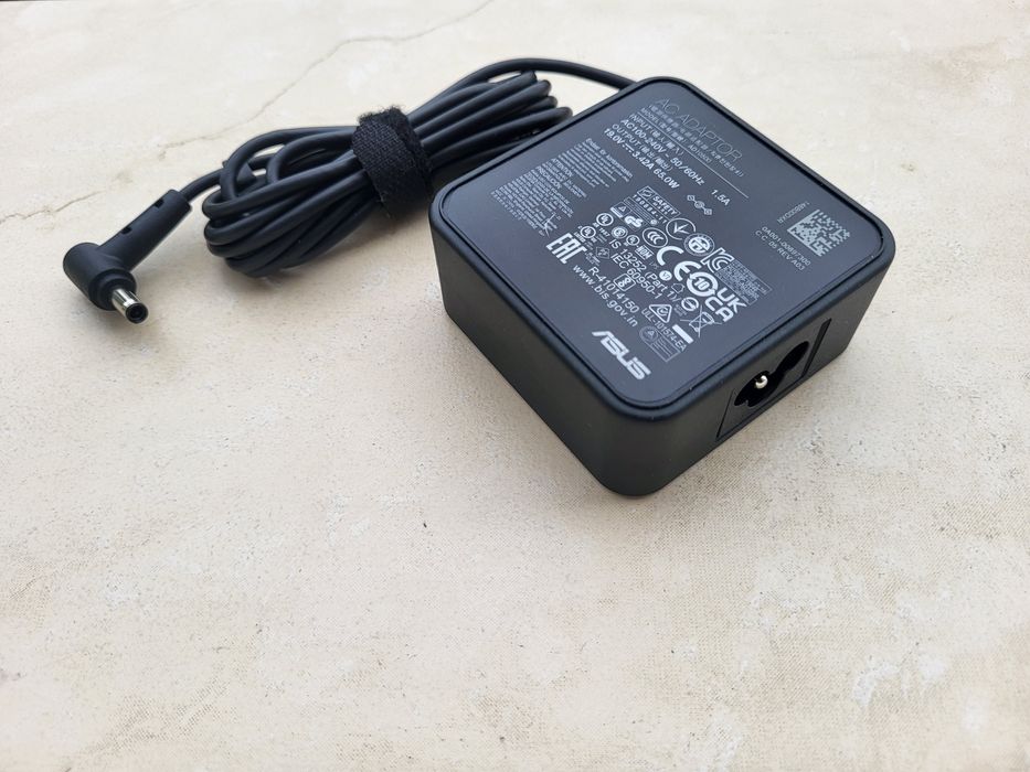 Incarcator laptop Asus 19V 3,42A 65W mufa 4,5x3,0mm cu pin