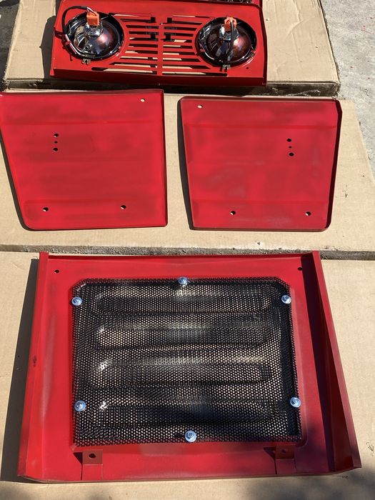 grila masca cu faruri rotunde pentru 445 550 640