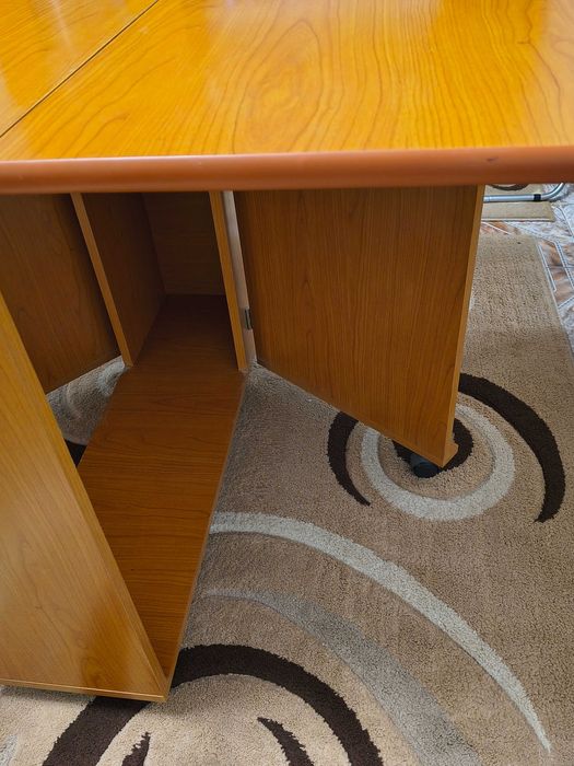 Vând masa extensibila