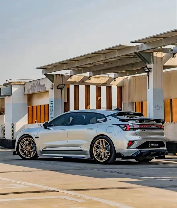 Zeekr 001 FR Споллер, Подходит на Zeekr 001 Выглядит как FR