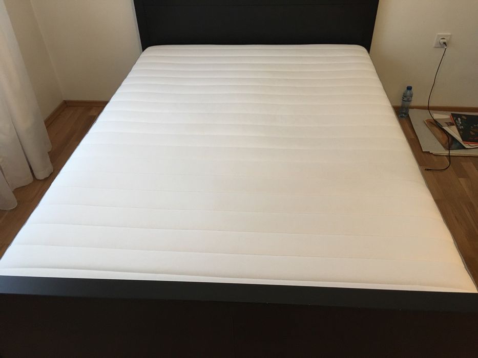 HEMNES легло с матрак