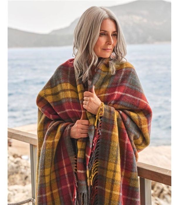 Аренда Пуфики, Пледы и многое другое