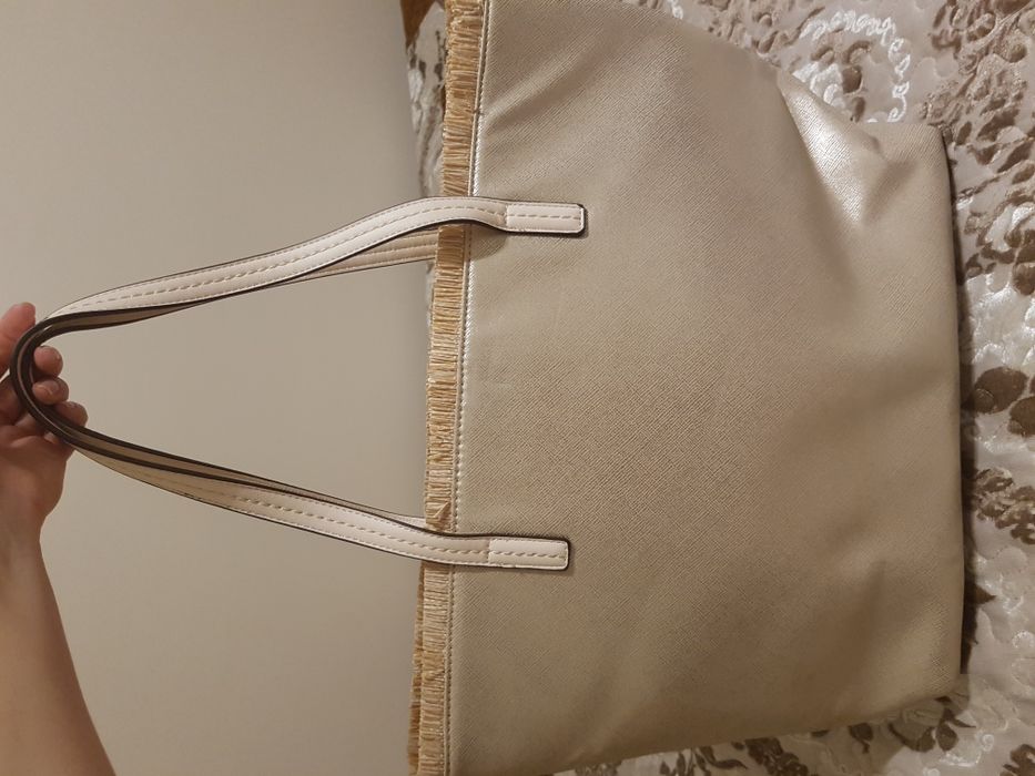 Geanta aurie River Island