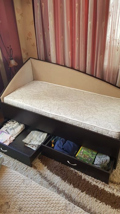 Кровать детская.