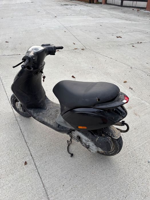 Vând Piaggio zip 50cc 2t