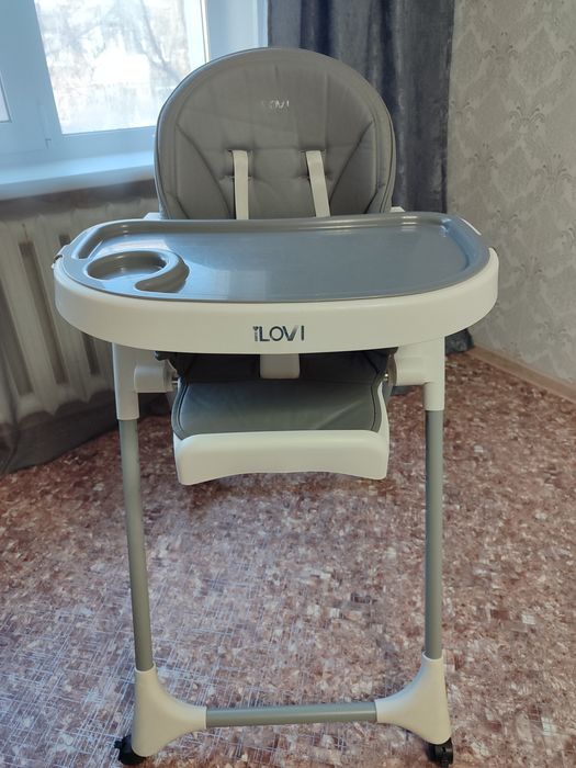 Детский стульчик для кормления