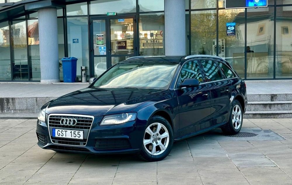 Audi a4 b8  2.0 143 automat 8+1