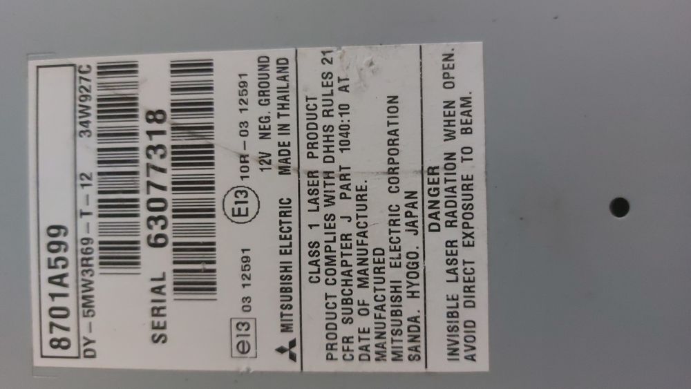 Radio CD auto Mitsubishi L200 model dy-5mw3r69-t-12