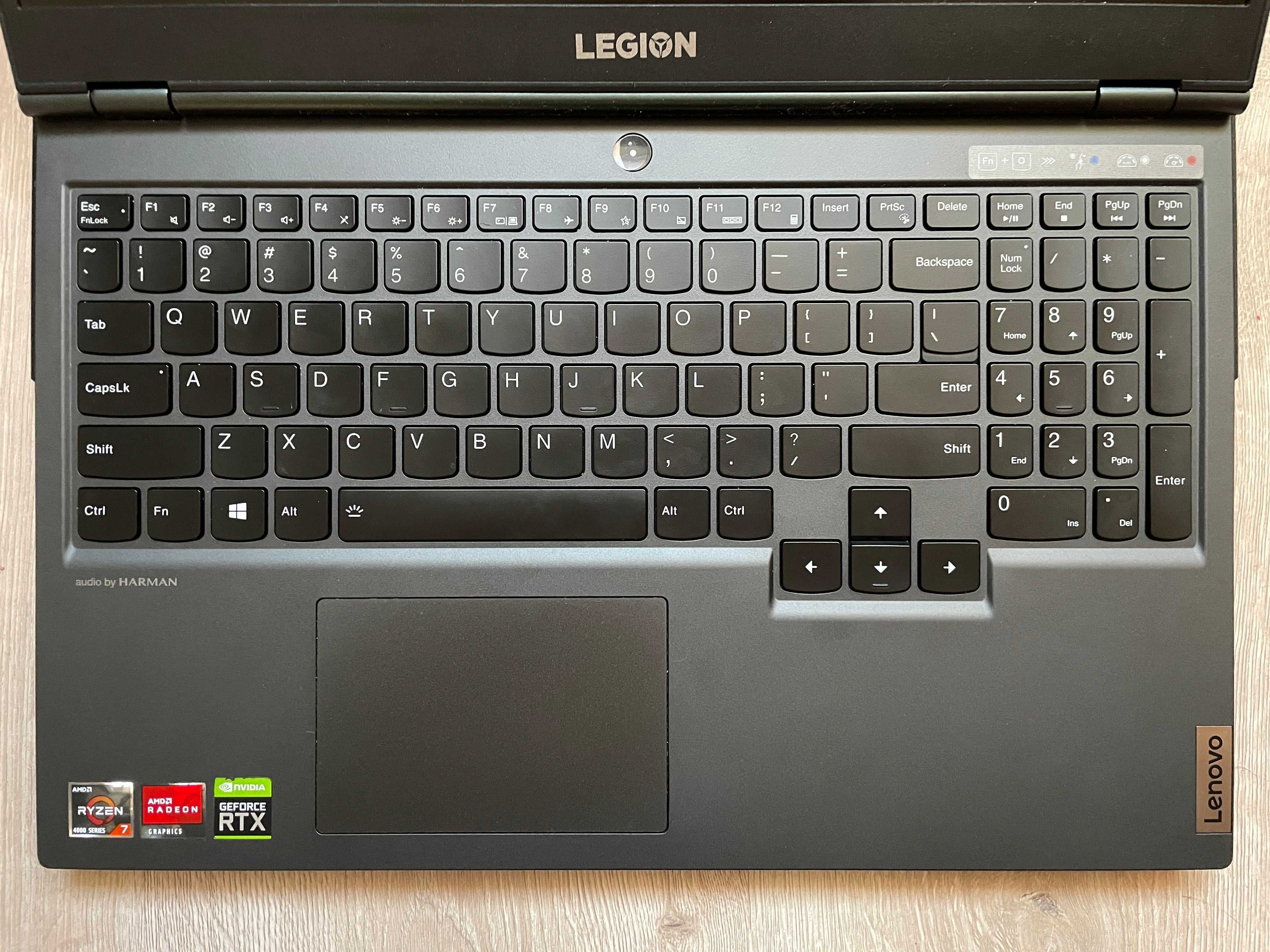 Lenovo Legion 5, RTX 2060, 16GB RAM, 1TB SSD, Ryzen 7 + mousepad