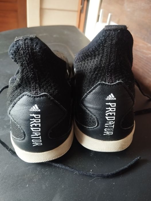 Футболни обувки Adidas Predator номер 35