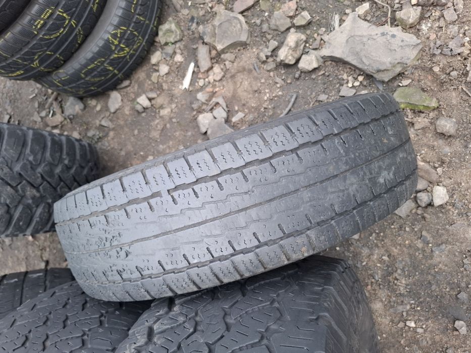 Vand 1 anvelopa 175 R 14 C hankook de iarna