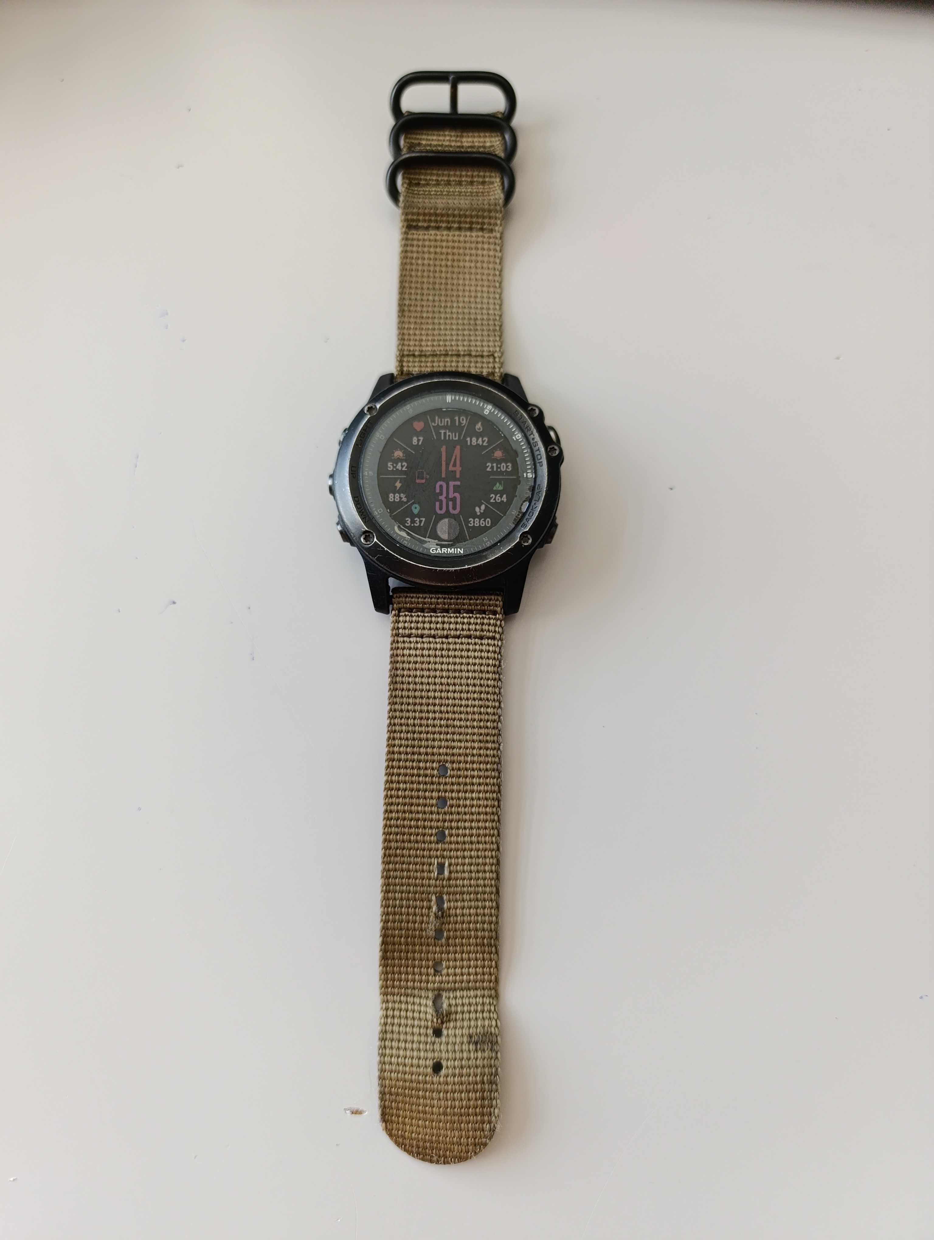Часовник GARMIN Fenix 3 Saphire