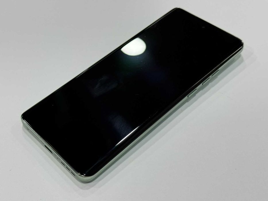 Motorola Edge 40 Neo – 256GB / 12GB RAM