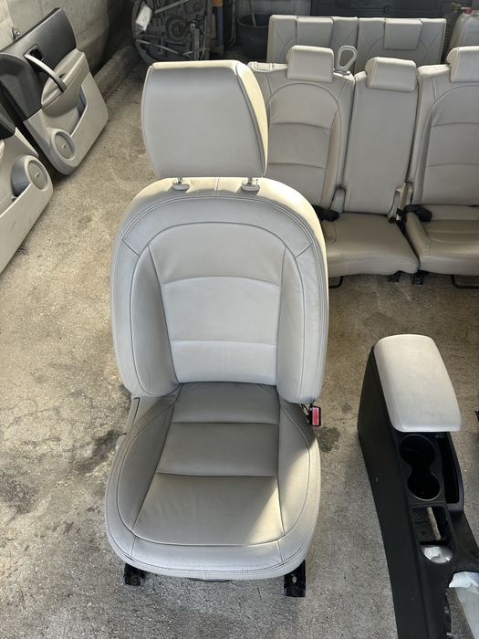 Салон кожен 6+1 за Нисан Кашкай +2