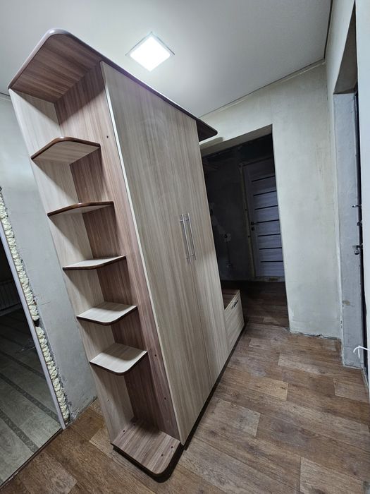 Шкаф в прихожую ...