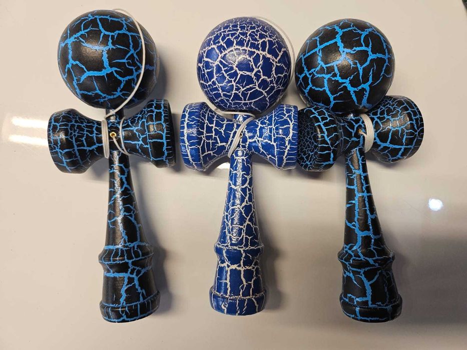 Kendama crapata -18cm - Noua - diverse culori