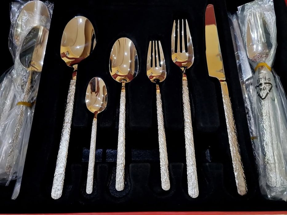 Превъзходен Комплект Прибори 36части за 6човека 18/10Неръждаема Стом.