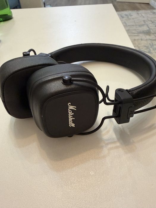 Наушники Marshall продам