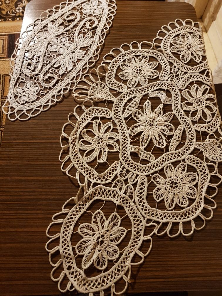 Mileuri macrame, fete de masa,stare bună