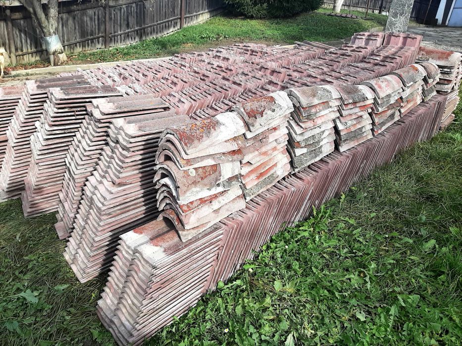 Vând Țiglă Vortex Hydra Ferrara Italy