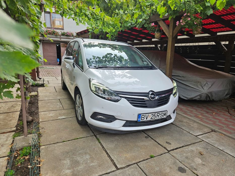 Opel Zafira 2018 2.0 tdci 7 locuri