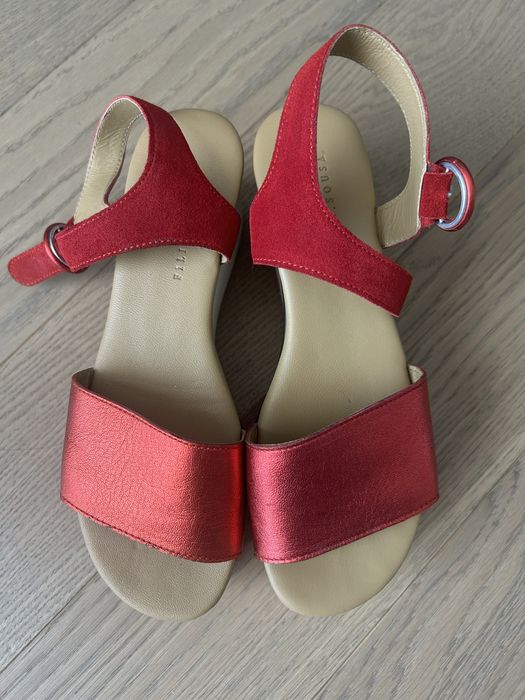 Sandale Eureka piele rosie, marimea 35, ca noi