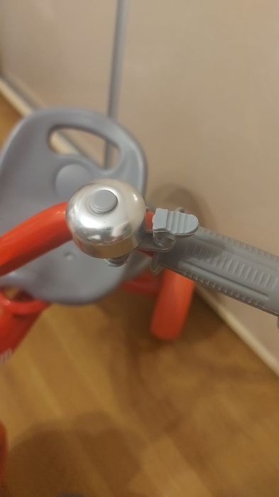 Vand triciclera U-Grow pedal rosie