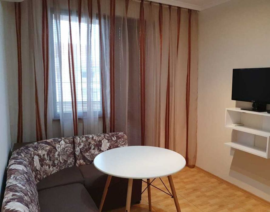 Дава се под наем Двустаен апартамент в Бургас, Възраждане - 50 кв.м за 127.5 € - Снимка #3