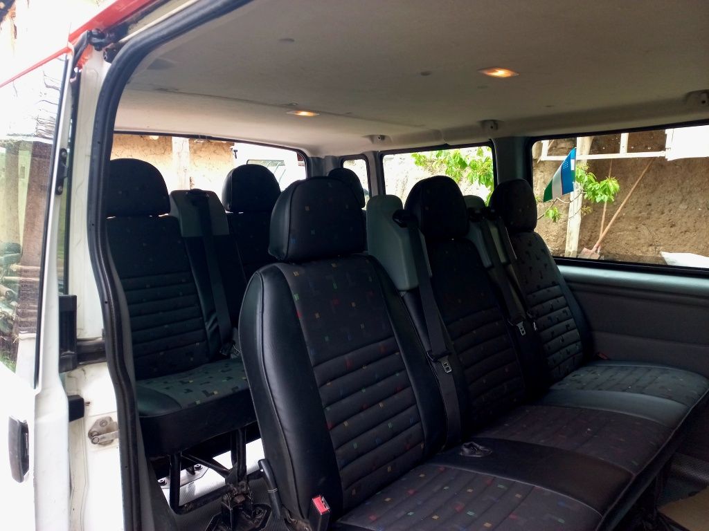 Ford  Trasit 2010
