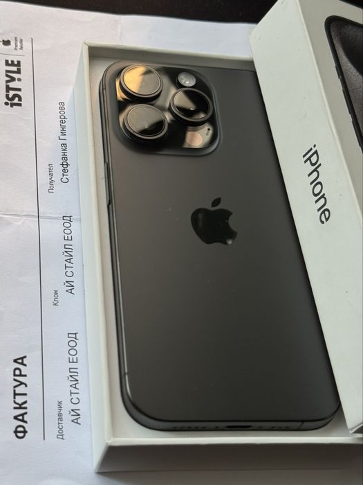Apple iPhone 15 Pro - Black Titanium