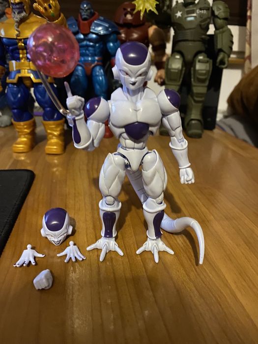 Figurina Dragon Ball Frieza