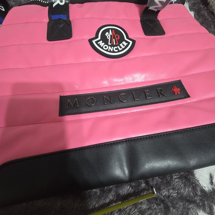 Дамски чанти от изкуствена кожа