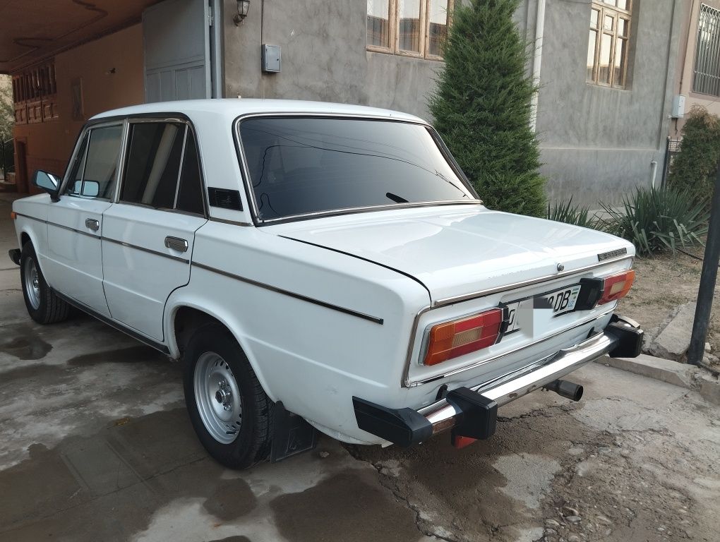 Vaz 2106. Rangi oq. 1999- yil.