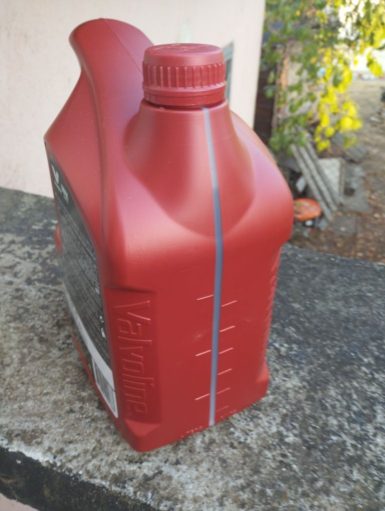 Масло 10w40 Valvoline 4 литра