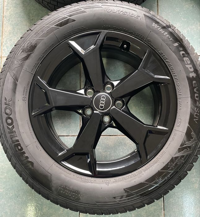 Jante aliaj R17 originale AUDI Q2 Q3 215/65/17 Hankook iarna 2024