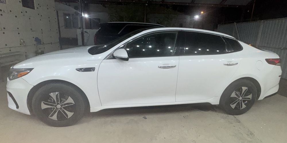 Продам Киа оптима 2019г