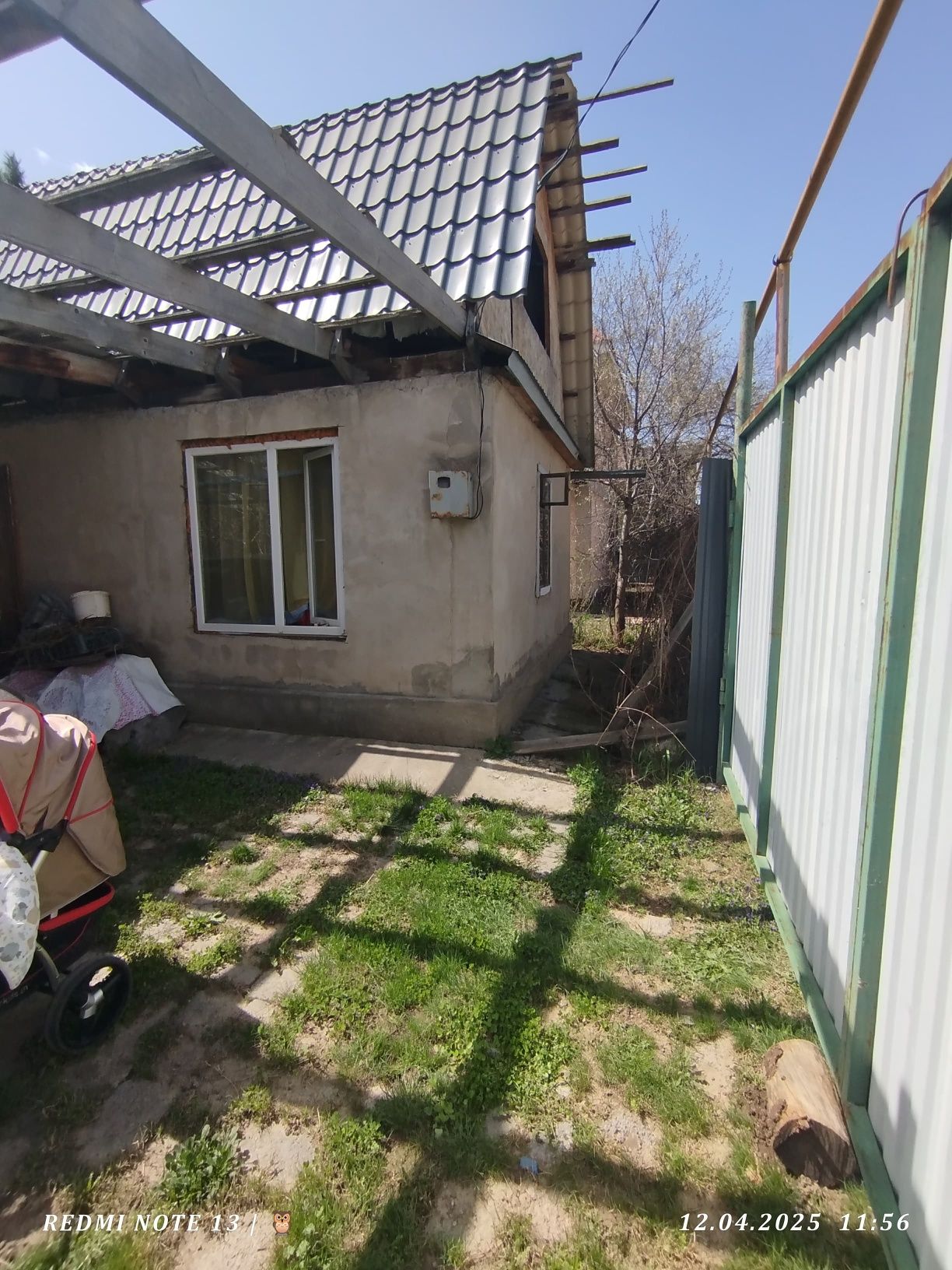 Продам дачу рядом озеро