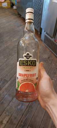 Продам стеклянные бутылки из под сиропов, фирмы ESKO