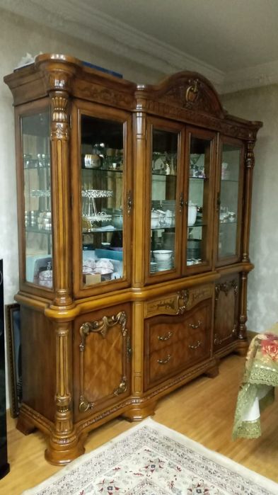 Продам мебель б.у. Беговая дорожка, силовой тренажер