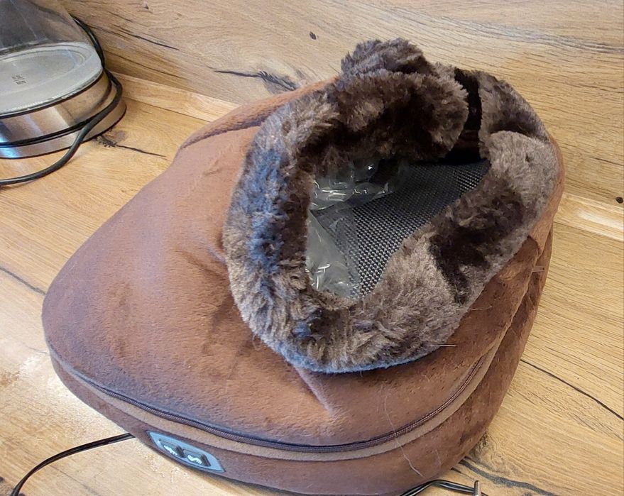 Велнео топлещ масажор за крака и тяло WELLNEO warm massager feet/body