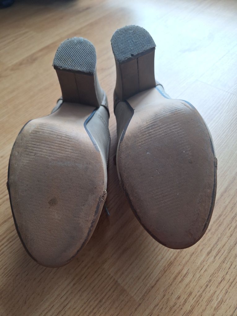 Pantofi cu toc de 9 cm
