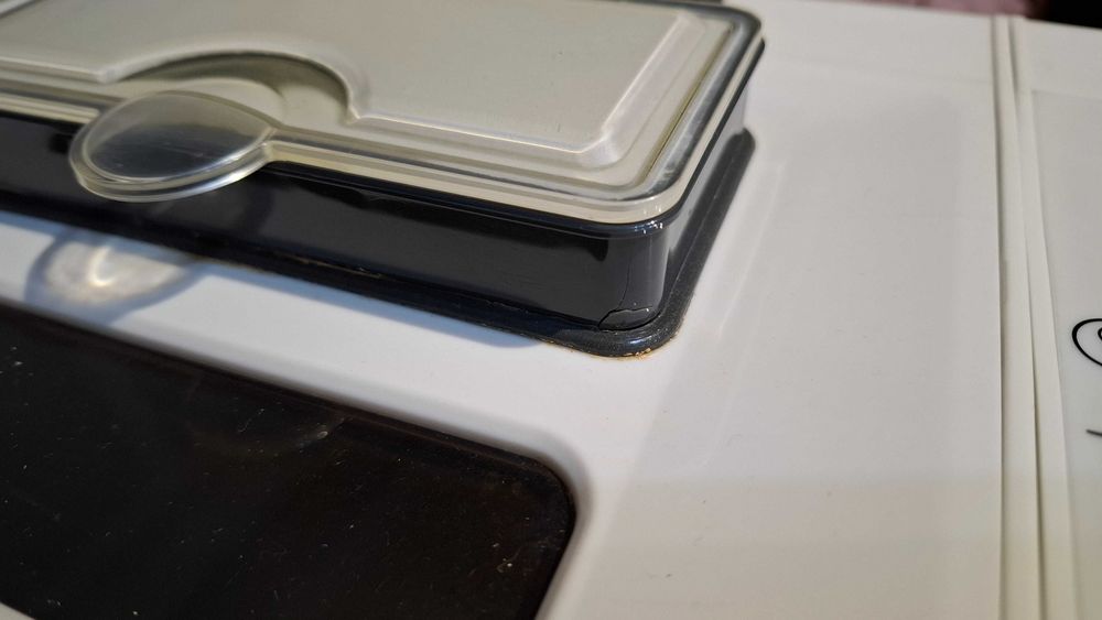 Продавам хлебопекарна със 17 програми Morphy Richards 48323