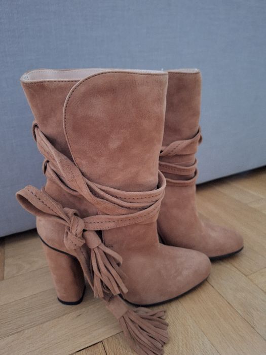 Ботуши Черна  кожа   ; Eva Minge, 36,  бежови естествен велур, НОВИ