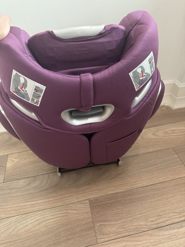 Автокресло Cybex Q2-fix бу