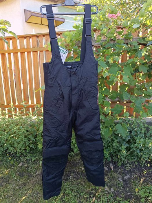Pantaloni de motocicleata