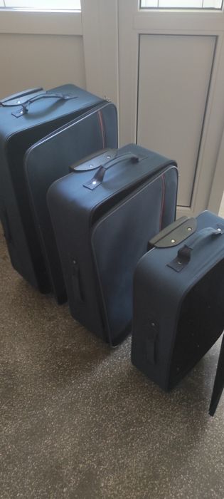 Set compus din 3 trolere