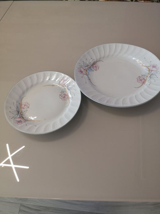 Порцеланови чинии 24бр