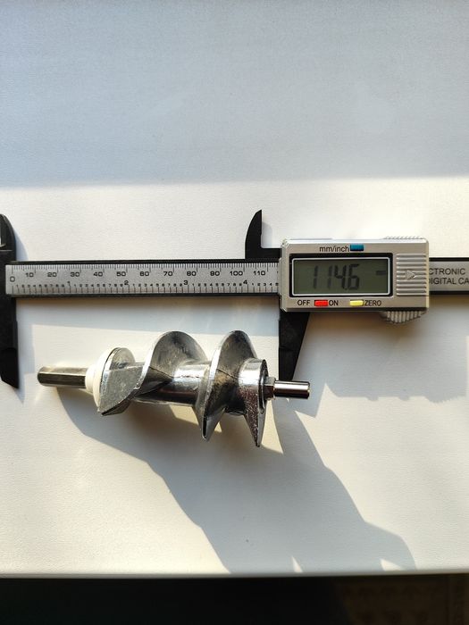 Продам шнек и ножи для мясорубки Мулинекс